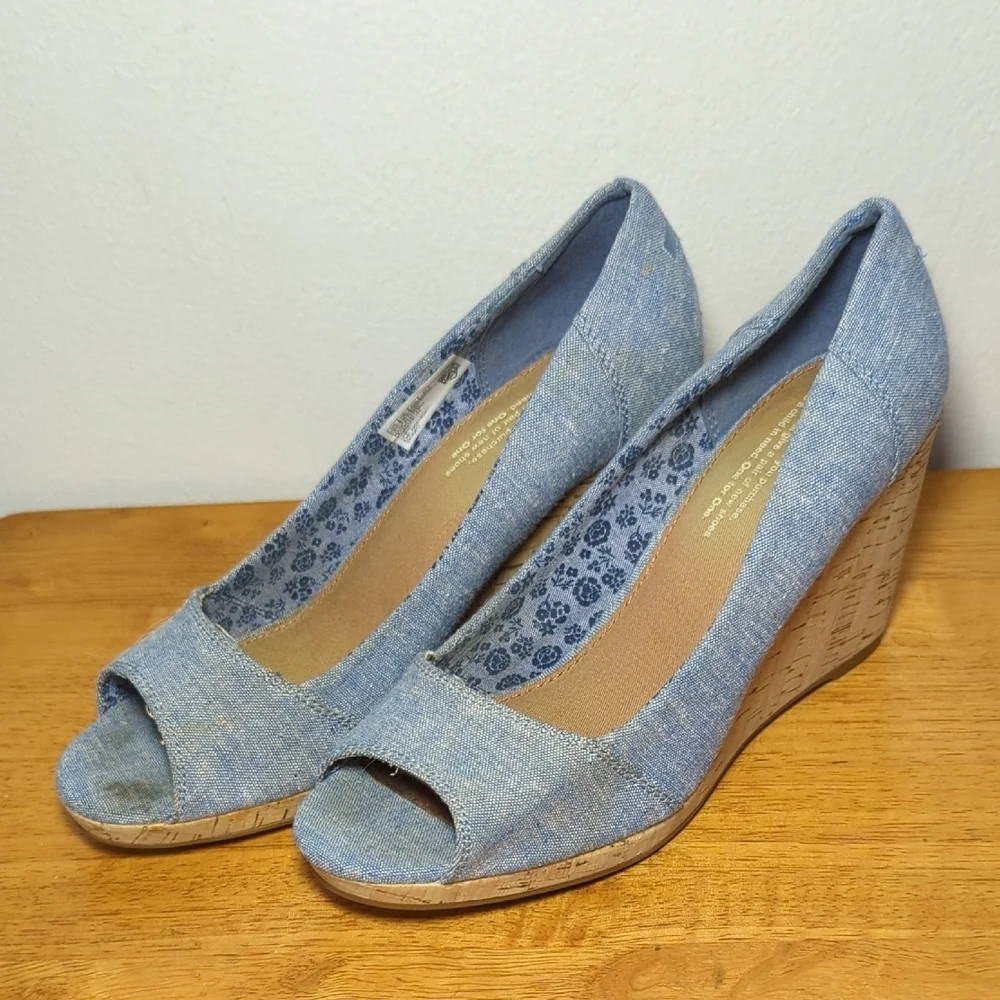 Toms Stella Peep-Toe Wedges Blue Chambray Cork Women's Size 8.5